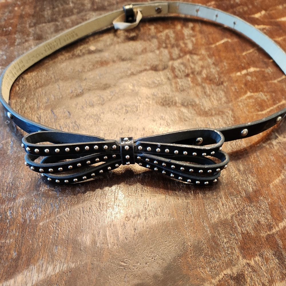 White House Black Market Belt Triple Bow Black Patent Leather Belt Size Small